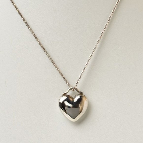 Tiffany & Co. Sentimental Pendant in Silver with Heart Motif 1.9cm Wide